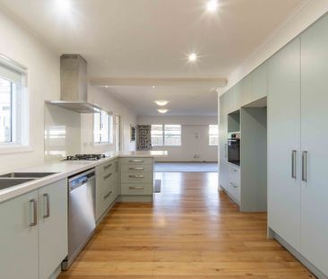 Well Presented Four Bedroom Brick Home - Photo 1