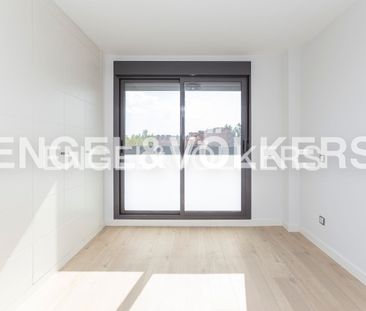 Apartamento de alquiler en Calle de Aguarón, Valdemarín - Photo 1