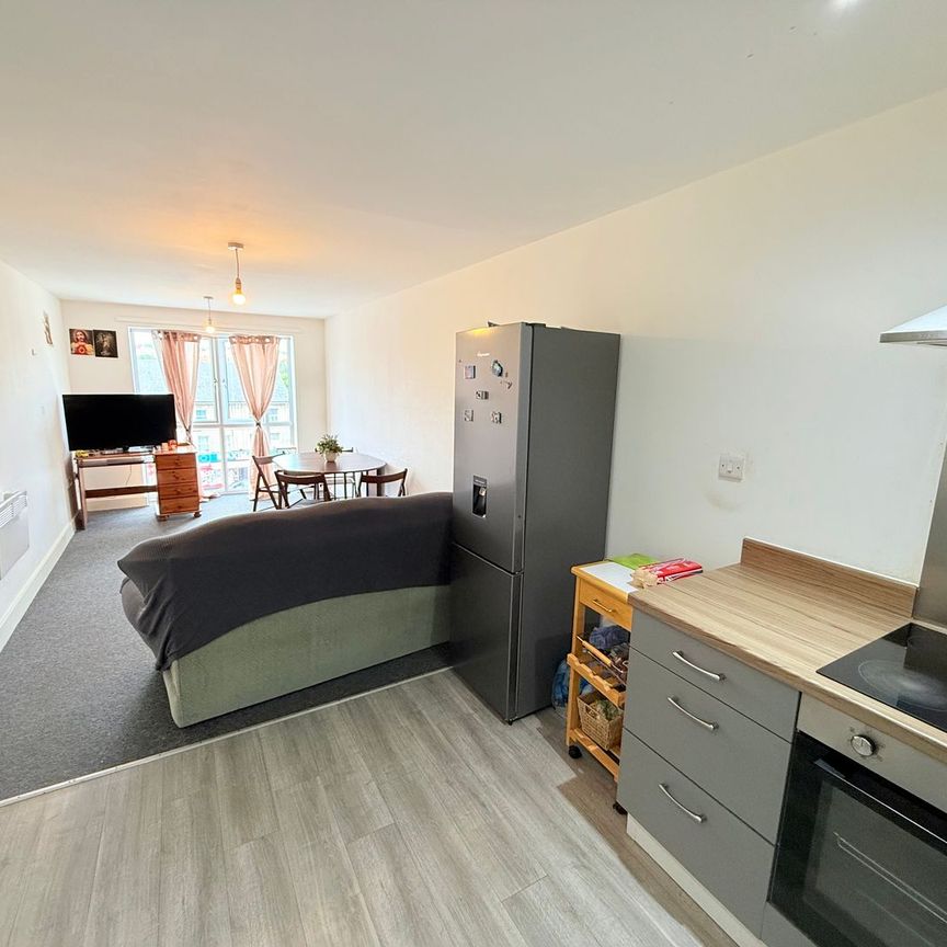 Newton Road, Yeovil, Somerset - Photo 1
