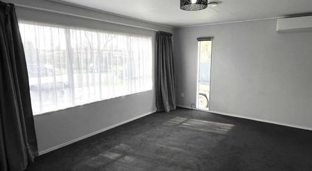 Warm and inviting reburbished home - Photo 5