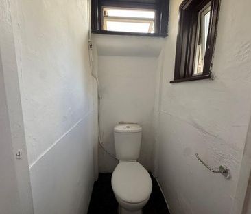 3 bedroom end of terrace house to rent - Photo 6