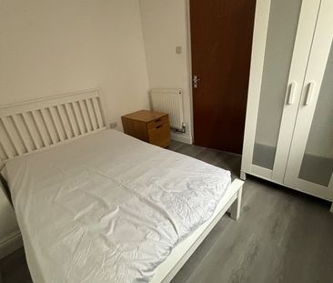 Room in a Shared House, Filton Avenue, BS34 - Photo 6