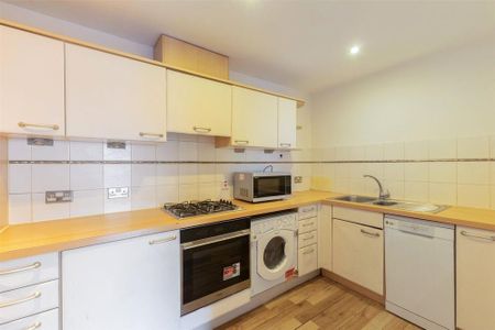 2 bedroom apartment to rent - Photo 5