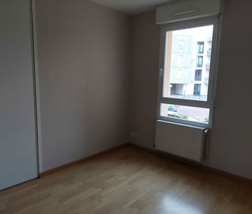 Location Appartement 3 pièces 75m² - Photo 2