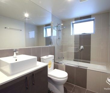 2 Bedroom + 1 multi purpose room (Furnished) - Photo 6