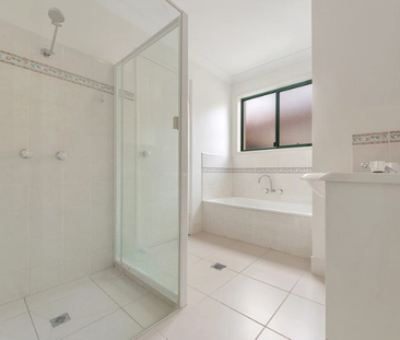 30A Kingarry Circuit, Merrimac QLD 4226 - House For Rent | Domain - Photo 2