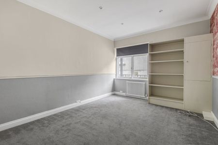 3 bedroom flat to rent - Photo 3