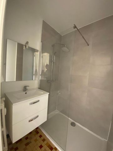 Location Appartement 3 pièces 52m² VALENCE 26000 - Photo 2