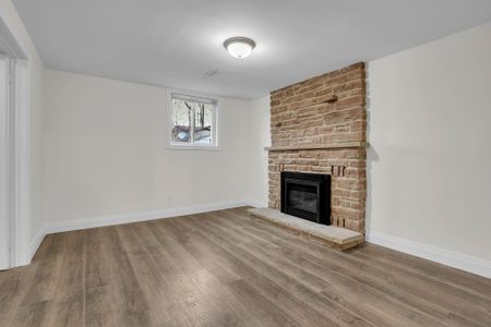 For Lease - 124 Springdale Drive Unit# Basement, Barrie, Ontario - Photo 2