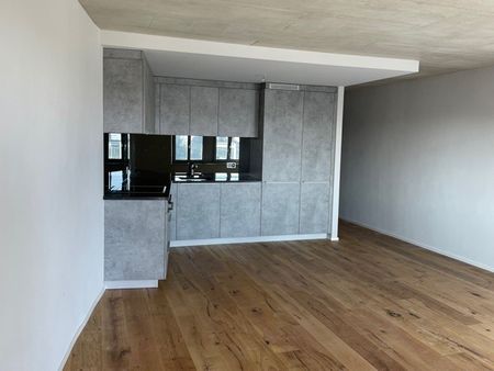 Superbe appartement neuf de 3,5 pièces avec beau dégagement - Photo 2