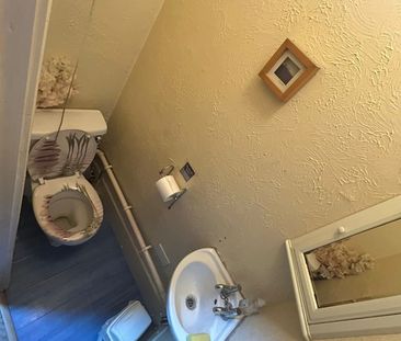 Room in a Shared House, King Alfred Avenue, SE6 - Photo 6
