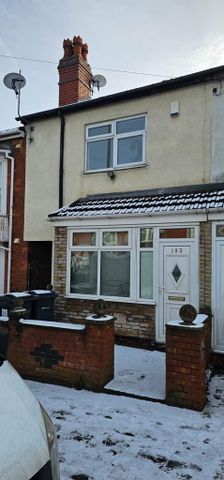 3 bedroom terraced house to rent - Photo 3