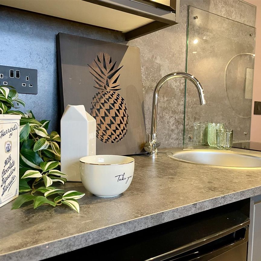 Allesley Old Road, Coventry, CV5 - Photo 1