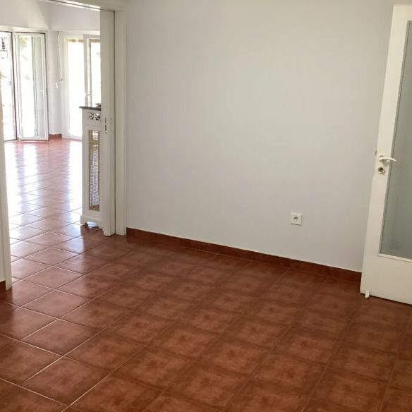 Διαμέρισμα για ενοικίαση Φλοίσβος (Παλαιό Φάληρο) - Photo 1