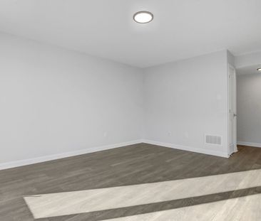 For Lease - 401 Glenroy Gilbert Drive Unit# 29, Barrhaven, Ontario - Photo 2