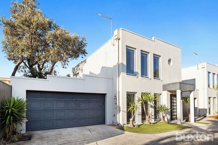 RENOVATED CHARM – JUST STEPS FROM THE BEACH! - Photo 5