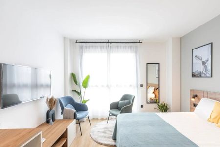 Calle Camino de los Jardines, Alcobendas, Community of Madrid 28109 - Photo 4