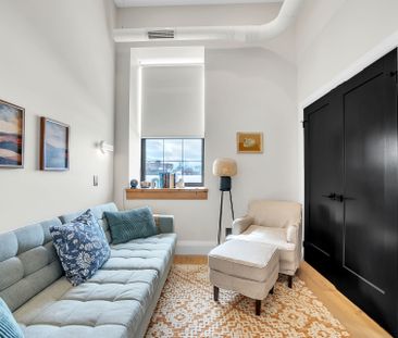 For Lease - 38 Front Street Unit# Unit # 2, Quinte West, Ontario - Photo 1