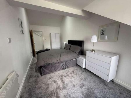 Burnage Lane, Burnage, Manchester, M19 - Photo 4