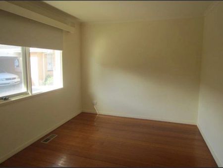 Glen Huntly - Photo 4