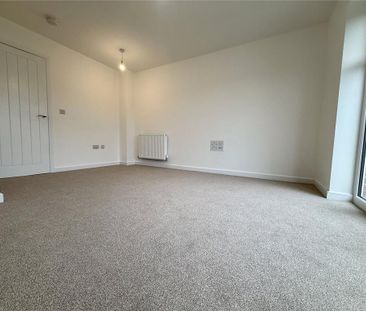2 bedroom semi-detached house to rent - Photo 3