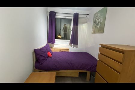 Room in a Shared Flat, Bence House, SE8 - Photo 4
