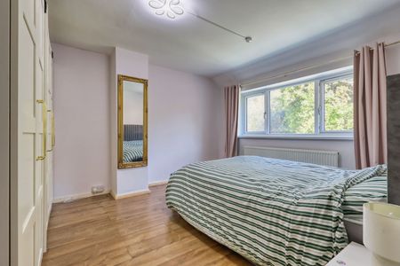 3 Bedroom Semi Detached House To Rent - Photo 5
