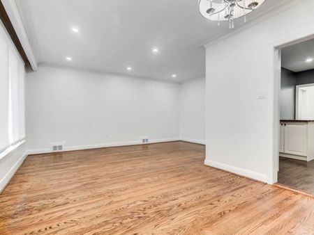 For Lease - 102 Drewry Avenue, Toronto, Ontario - Photo 2