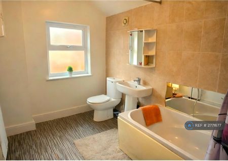 2 bedroom terraced house to rent - Photo 5
