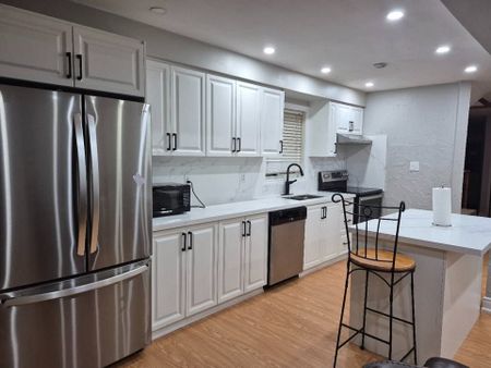 For Lease - 64 Wilmont Court, Brampton, Ontario - Photo 5