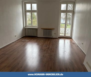 Schicke Altbauwohnung in Bahnhofsnähe - Foto 1