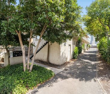 2/3 Arthur Street, South Yarra - Photo 5