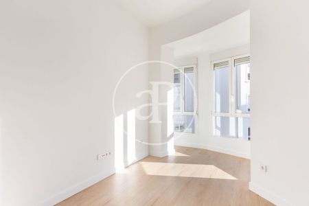 3 bedroom luxury Flat for rent in Valencia - Photo 4