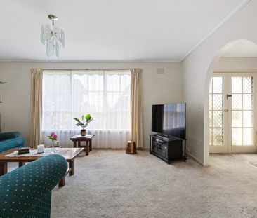Classic family home in ideal location - Photo 2