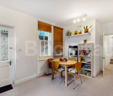 Mackeson Road, London, NW3 - Photo 2