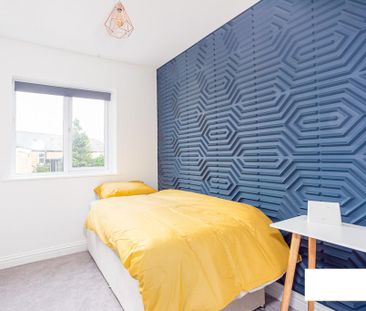 1 bedroom in a house share to rent - Photo 2