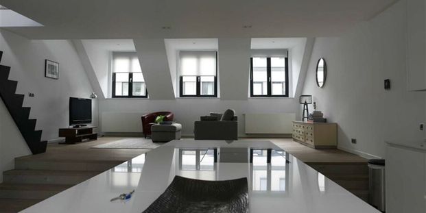 Appartement te huur in Brussel voor € 1.760 met 1 slaapkamer - Foto 1