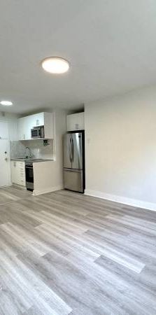 140 SPRINGHURST AVE. #14 - NEWLY RENO'D STUDIO/1BATH, MINUTES TO TTC - Photo 1