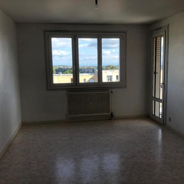 Location Appartement 4 pièces 82m² ANNONAY 07100 - Photo 1