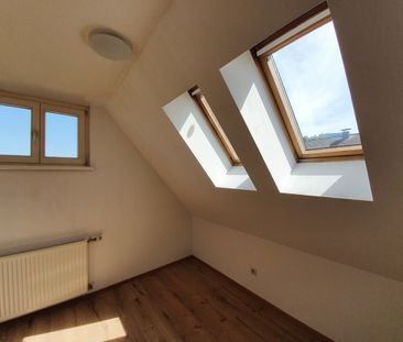 Schöne 3,5-Zimmer-Dachgeschoss-Wohnung in Dornbirn / Hatlerdorf - Photo 3