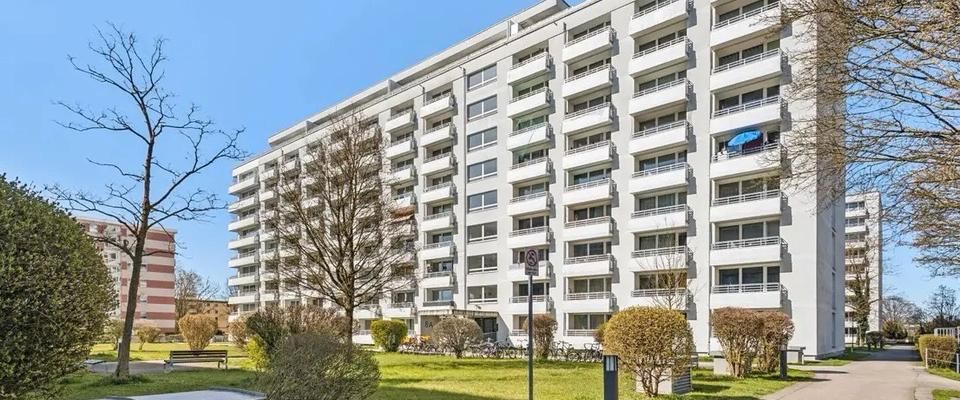 Möbliertes Zimmer in moderner Wohnung in Oberschleißheim - Foto 1