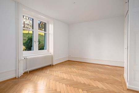 Charming 4-room art nouveau apartment with far-reaching views - Photo 2