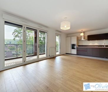Appartement T3 - CHEVREUSE - Photo 2