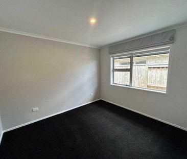 Beautiful Home On Reserve - Papamoa Beach - Photo 5