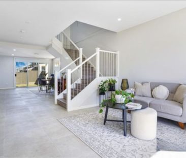 Modern Family Home in a Peaceful Riverstone Location - Photo 2