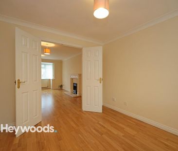 4 bedroom detached house to rent - Photo 1