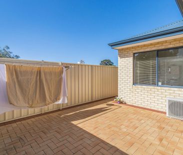 Low Maintenance Living! - Photo 5