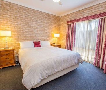 Modern & Low-Maintenance Living in the Heart of East Albury - Photo 1