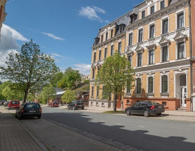 Zentral gelegene 2-Zimmer-Wohnung im 1. Obergeschoss - Photo 1