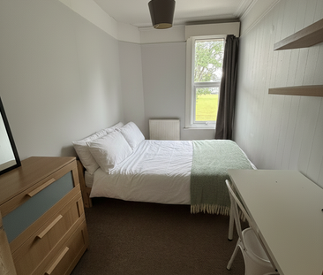 5 bedroom terraced house to rent - Photo 5